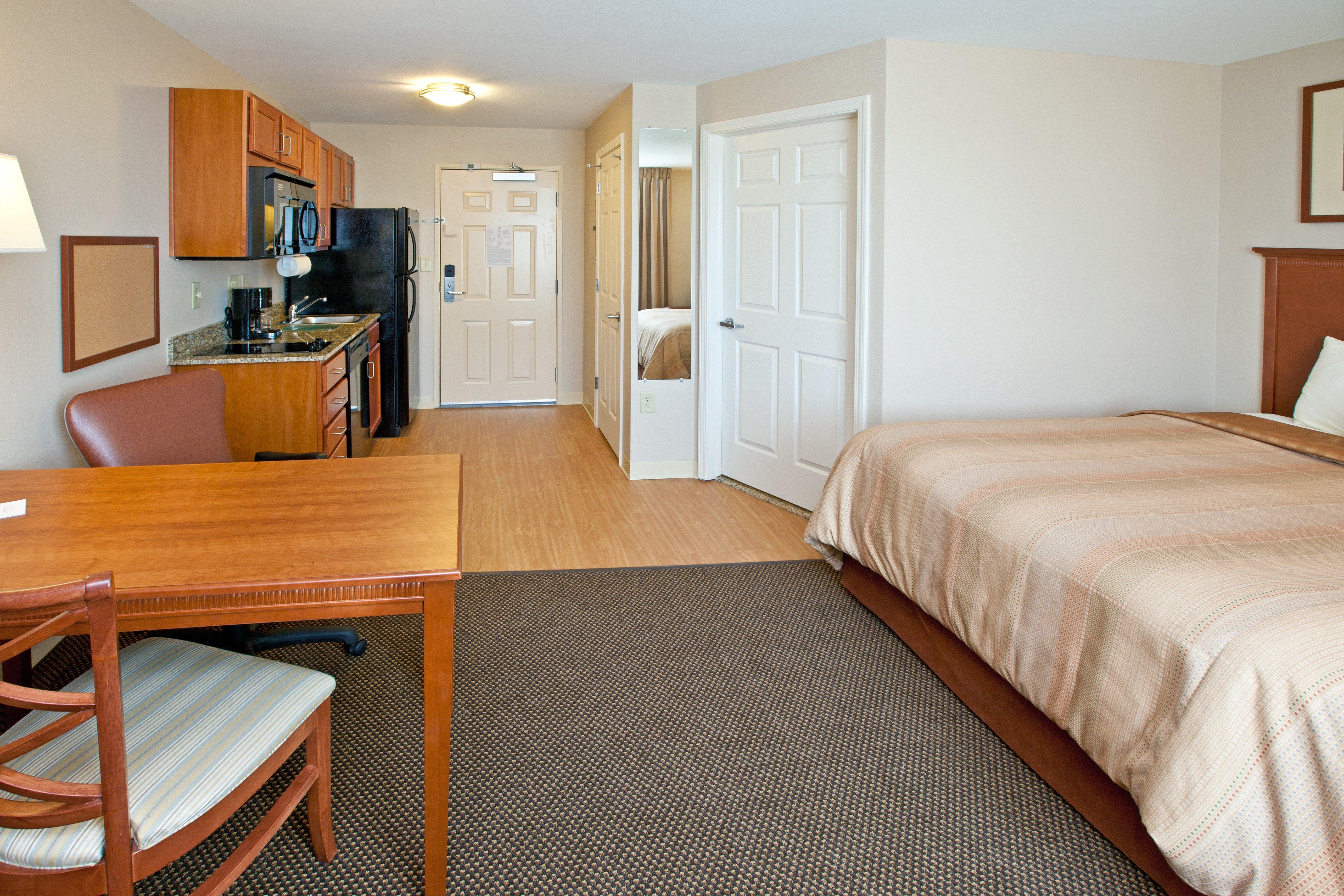 Candlewood By Ihg Hotel