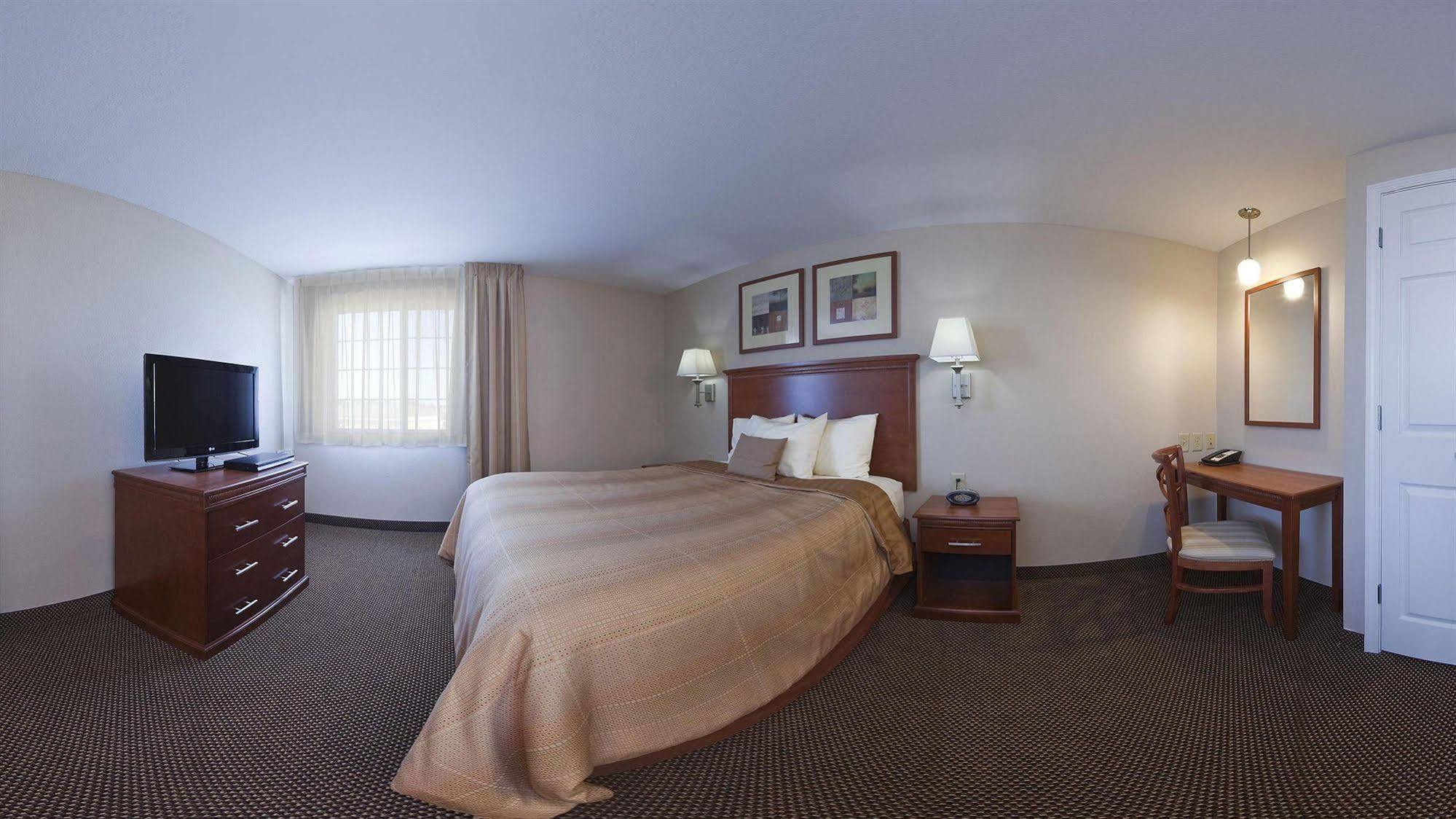 Candlewood By Ihg Hotel 2*