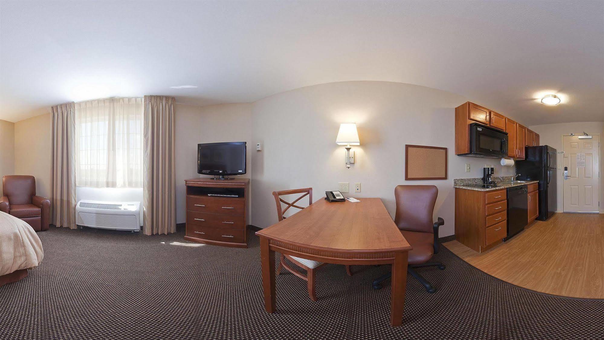 Candlewood By Ihg Hotel 2*