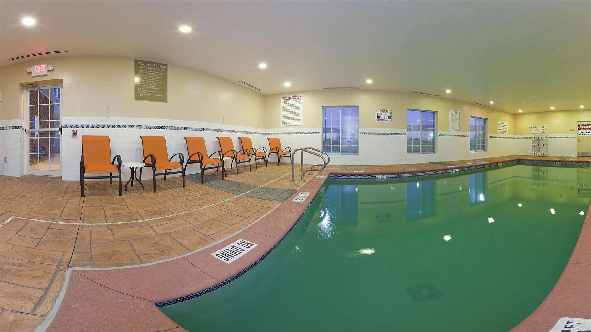 Hotel Candlewood By Ihg 2*